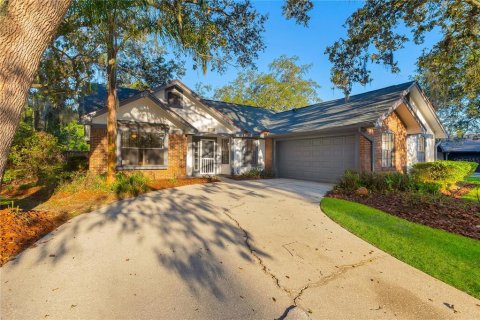 Villa ou maison à vendre à Winter Springs, Floride: 4 chambres, 191.75 m2 № 1876398 - photo 1