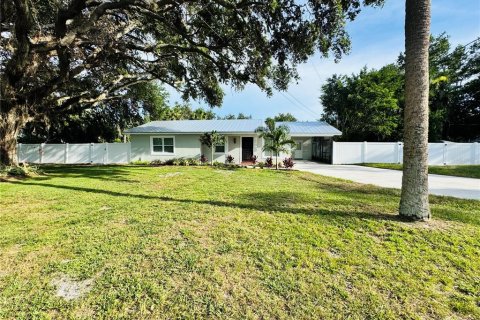 House in Gibsonton, Florida 3 bedrooms, 130.53 sq.m. № 1831869 - photo 15