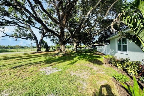 House in Gibsonton, Florida 3 bedrooms, 130.53 sq.m. № 1831869 - photo 18