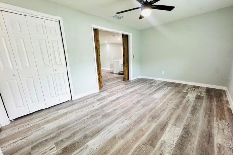 House in Gibsonton, Florida 3 bedrooms, 130.53 sq.m. № 1831869 - photo 8