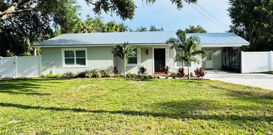 House in Gibsonton, Florida 3 bedrooms, 130.53 sq.m. № 1831869