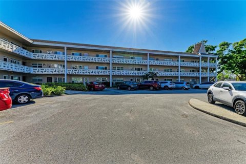 Condominio en venta en Clearwater, Florida, 2 dormitorios, 130.06 m2 № 1549777 - foto 4