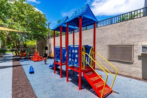 Condo in Key Biscayne, Florida, 4 bedrooms  № 1938877 - photo 26