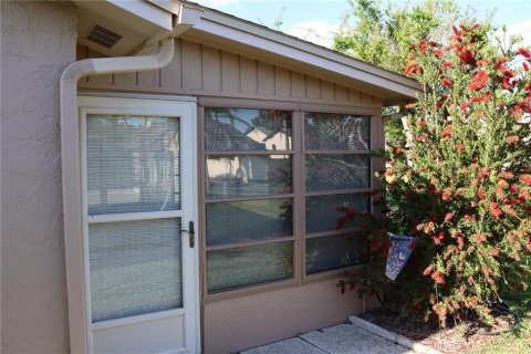 House in Winter Haven, Florida 3 bedrooms, 155.52 sq.m. № 2213187 - photo 7