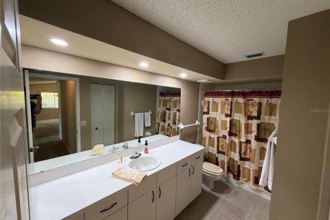 House in Winter Haven, Florida 3 bedrooms, 155.52 sq.m. № 2213187 - photo 16