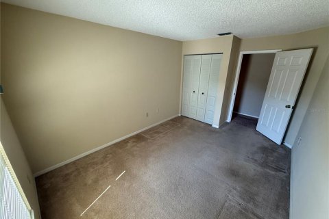 House in Winter Haven, Florida 3 bedrooms, 155.52 sq.m. № 2213187 - photo 14