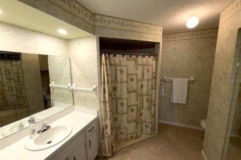 House in Winter Haven, Florida 3 bedrooms, 155.52 sq.m. № 2213187 - photo 27