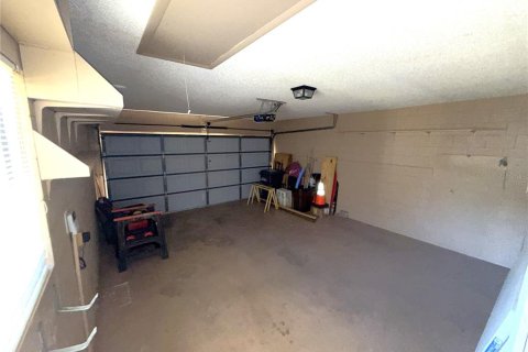 House in Winter Haven, Florida 3 bedrooms, 155.52 sq.m. № 2213187 - photo 20
