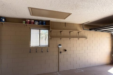 House in Winter Haven, Florida 3 bedrooms, 155.52 sq.m. № 2213187 - photo 22
