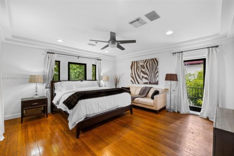 Купить виллу или дом в Майами-Бич, Флорида 5 спален, 430.69м2, № 1975721 - фото 28