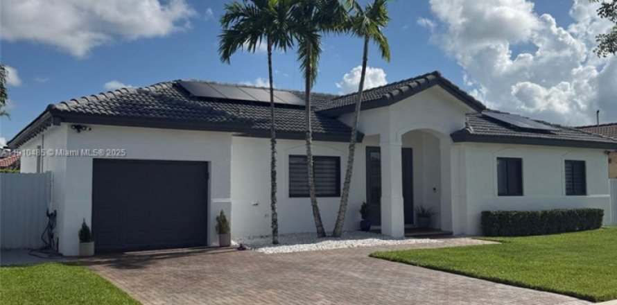 Villa ou maison à Homestead, Floride 3 chambres, 152.45 m2 № 1966492