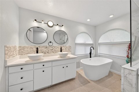 Casa en venta en Lakeland, Florida, 4 dormitorios, 230.86 m2 № 2215777 - foto 30