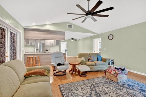 Casa en venta en Lakeland, Florida, 4 dormitorios, 230.86 m2 № 2215777 - foto 15