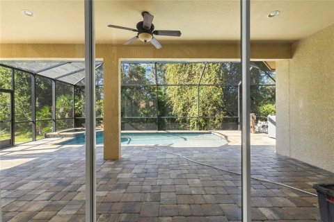 House in Sarasota, Florida 5 bedrooms, 365.48 sq.m. № 2116697 - photo 24