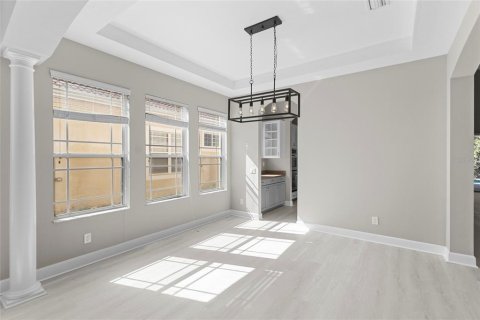 House in Sarasota, Florida 5 bedrooms, 365.48 sq.m. № 2116697 - photo 9