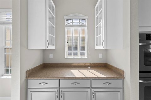 House in Sarasota, Florida 5 bedrooms, 365.48 sq.m. № 2116697 - photo 10