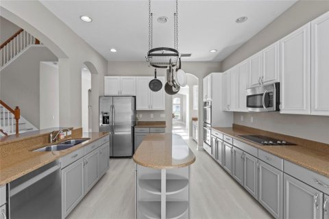 House in Sarasota, Florida 5 bedrooms, 365.48 sq.m. № 2116697 - photo 12