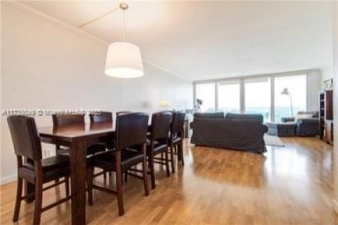 Copropriété à vendre à Sunny Isles Beach, Floride: 2 chambres, 141.3 m2 № 1867591 - photo 15