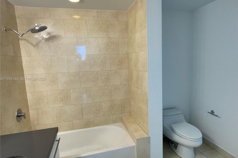 Купить кондоминиум в Майами, Флорида 1 спальня, 68.38м2, № 2260831 - фото 9