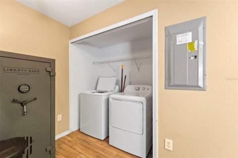 Adosado en venta en Tampa, Florida, 3 dormitorios, 126.35 m2 № 1757389 - foto 22