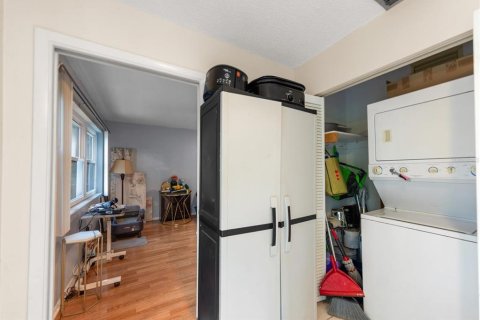 Condo in Saint Petersburg, Florida, 2 bedrooms  № 2150664 - photo 17