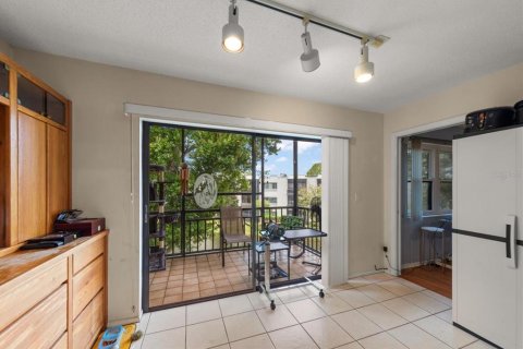 Condo in Saint Petersburg, Florida, 2 bedrooms  № 2150664 - photo 19
