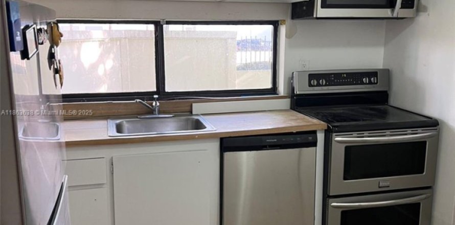 Condo in Sunny Isles Beach, Florida, 1 bedroom  № 1891700