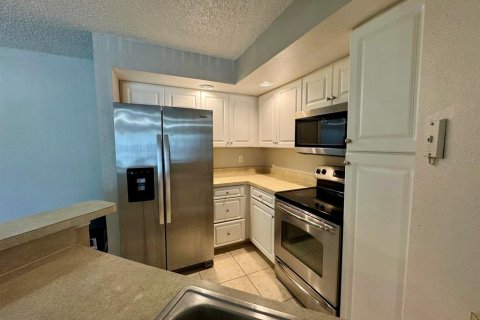 Condominio en alquiler en Orlando, Florida, 2 dormitorios, 97.92 m2 № 1917080 - foto 6