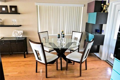 Casa en venta en Saint Petersburg, Florida, 2 dormitorios, 116.87 m2 № 1856787 - foto 7