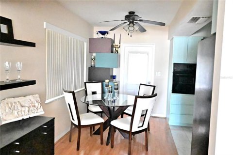 Casa en venta en Saint Petersburg, Florida, 2 dormitorios, 116.87 m2 № 1856787 - foto 6