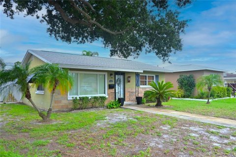 Casa en venta en Saint Petersburg, Florida, 2 dormitorios, 116.87 m2 № 1856787 - foto 3