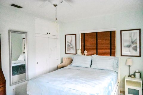 Casa en venta en Saint Petersburg, Florida, 2 dormitorios, 116.87 m2 № 1856787 - foto 9