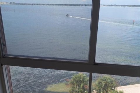 Copropriété à vendre à Saint Petersburg, Floride: 2 chambres, 140.84 m2 № 2134543 - photo 12