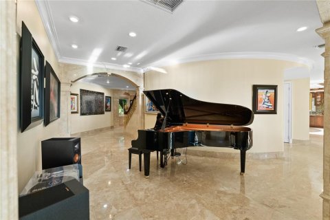 Villa ou maison à vendre à Saint Petersburg, Floride: 5 chambres, 965.72 m2 № 2096512 - photo 25