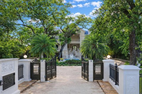 Villa ou maison à vendre à Saint Petersburg, Floride: 5 chambres, 965.72 m2 № 2096512 - photo 2