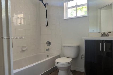 Снять в аренду таунхаус в Пемброк-Пайнс, Флорида 3 спальни, 127.09м2, № 2004950 - фото 29