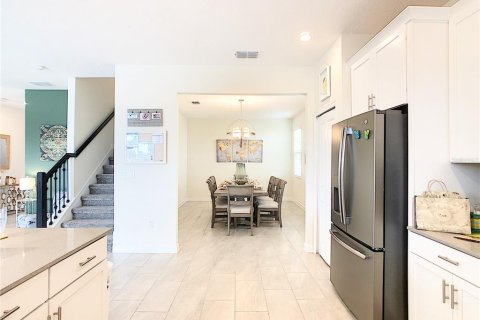 House in Davenport, Florida 6 bedrooms, 310.2 sq.m. № 1639737 - photo 11
