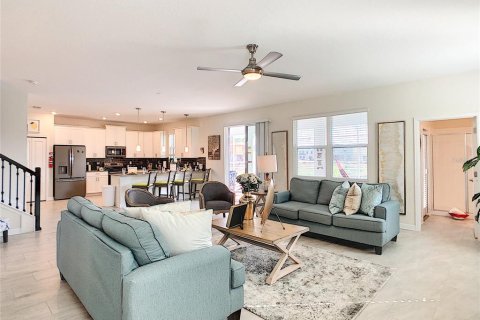 House in Davenport, Florida 6 bedrooms, 310.2 sq.m. № 1639737 - photo 13