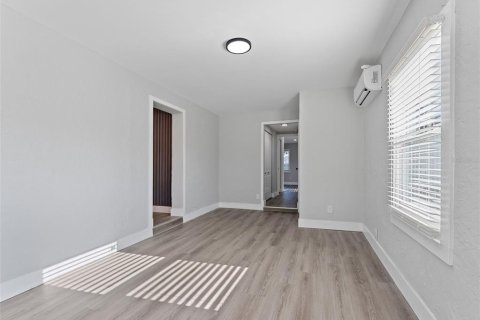 Casa en venta en Largo, Florida, 3 dormitorios, 161.65 m2 № 1899926 - foto 10