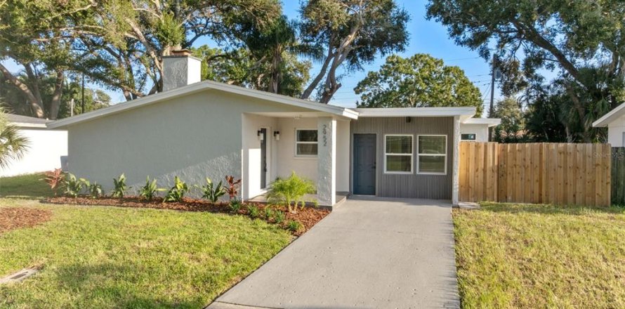 Villa ou maison à Largo, Floride 3 chambres, 161.65 m2 № 1899926