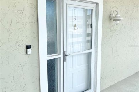 Condominio en alquiler en Dunedin, Florida, 2 dormitorios, 119.84 m2 № 1535962 - foto 1