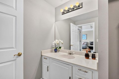 Condo in Tampa, Florida, 1 bedroom № 2201799 - photo 30