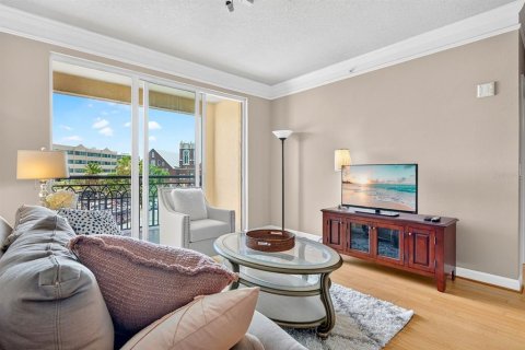 Condo in Tampa, Florida, 1 bedroom № 2201799 - photo 25