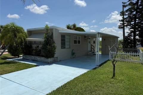 Apartment in Sarasota, Florida 1 bedroom, 39.02 sq.m. № 2218168 - photo 2