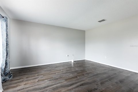 House in Kissimmee, Florida 5 bedrooms, 274.25 sq.m. № 1804754 - photo 6