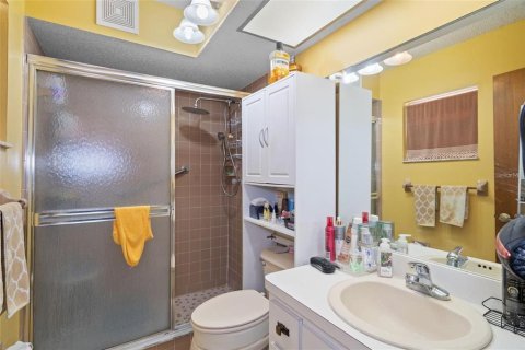 Casa en venta en Port Richey, Florida, 2 dormitorios, 153.01 m2 № 1773097 - foto 10
