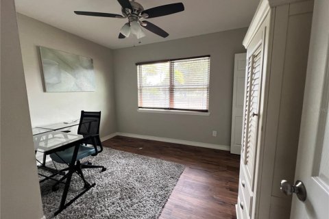Casa en venta en Gulfport, Florida, 4 dormitorios, 149.94 m2 № 2403132 - foto 10