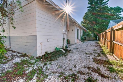 Casa en venta en Gulfport, Florida, 4 dormitorios, 149.94 m2 № 2403132 - foto 30
