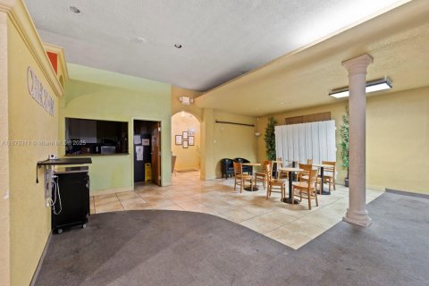 Immobilier commercial à vendre à Miami, Floride № 2089885 - photo 7