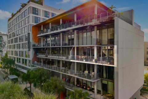 Condo in Miami, Florida, 2 bedrooms № 2029195 - photo 24